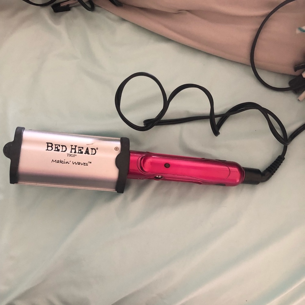 Bed head curling iron